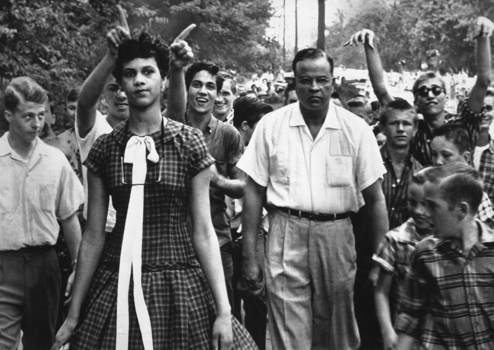 1957: Integration